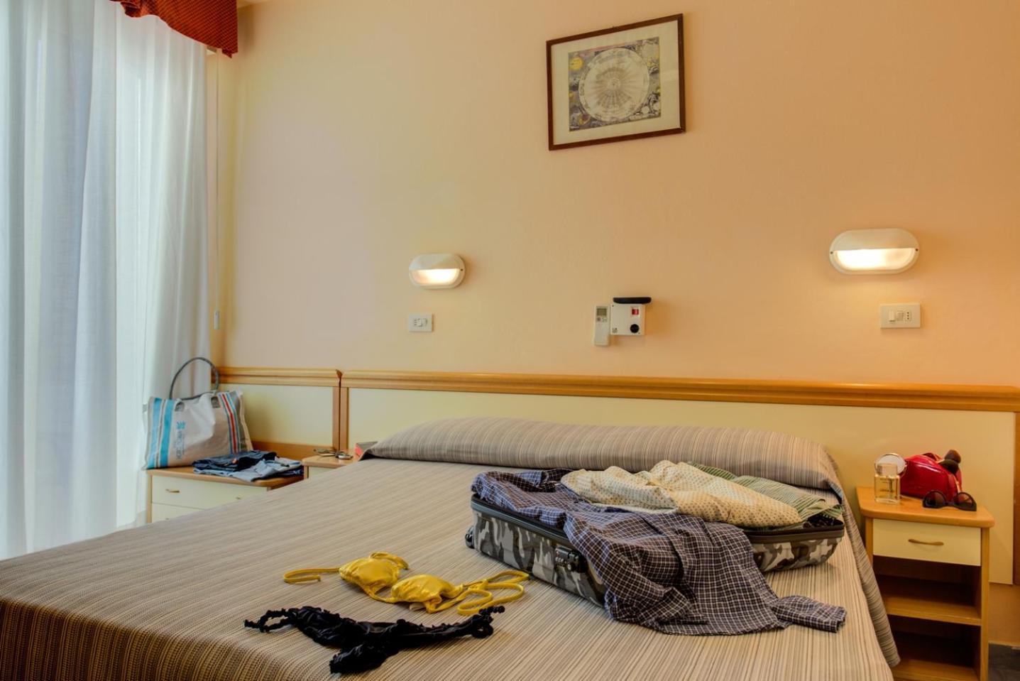 Hotel Nevada Белларія-Іджеа-Марина Екстер'єр фото